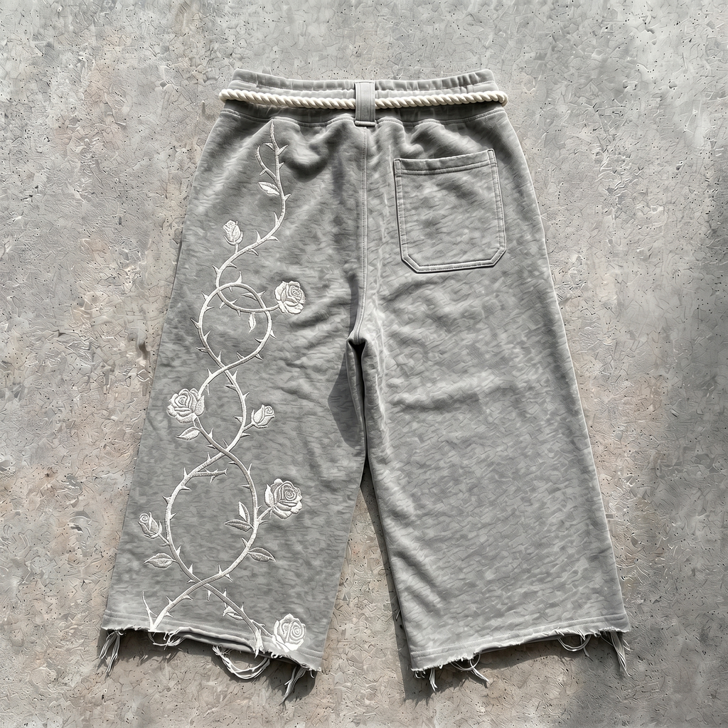 'Rose Throne' 3/4 sweat short