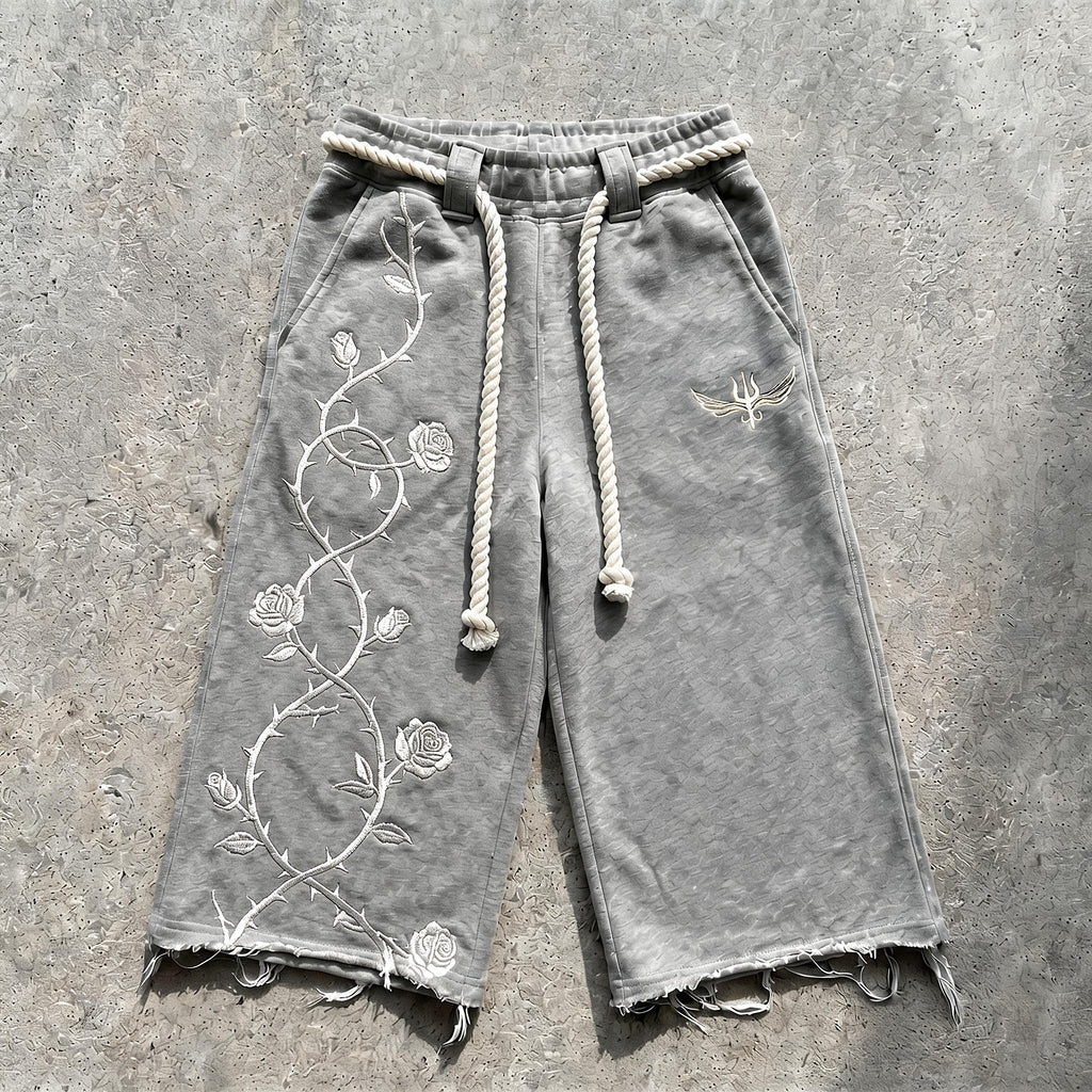 'Rose Throne' 3/4 sweat short